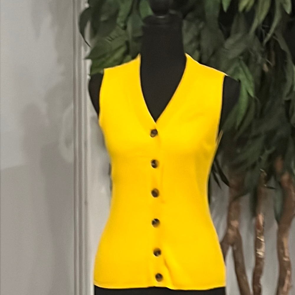 Who What Wear V neck Top